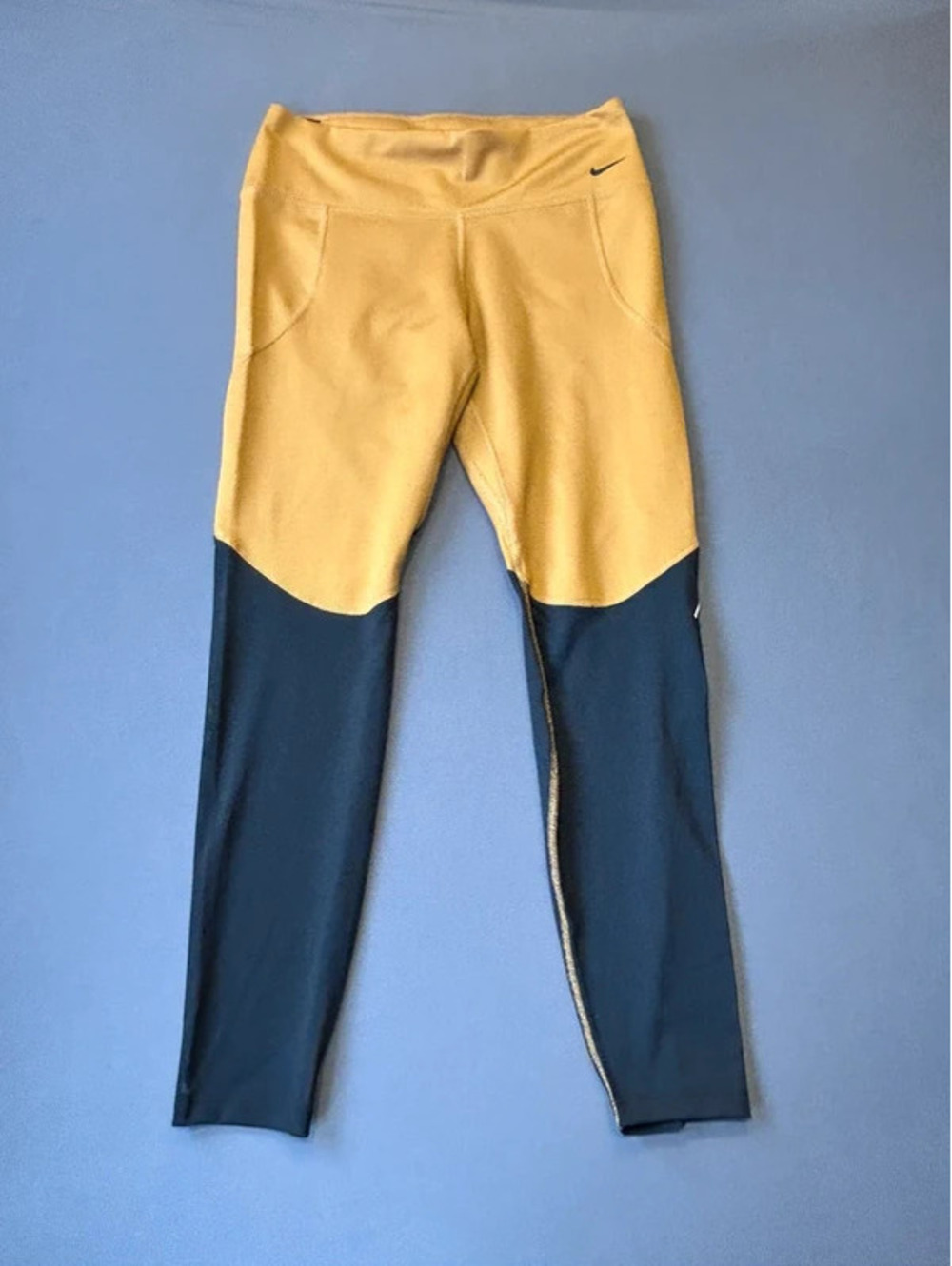 Women’s Nike leggings
